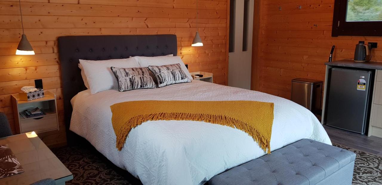 Cosy Cabin In The Paddocks - Breakfast Included Franz Josef Bagian luar foto