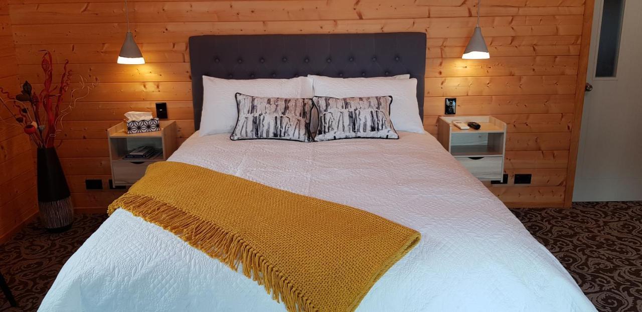 Cosy Cabin In The Paddocks - Breakfast Included Franz Josef Bagian luar foto