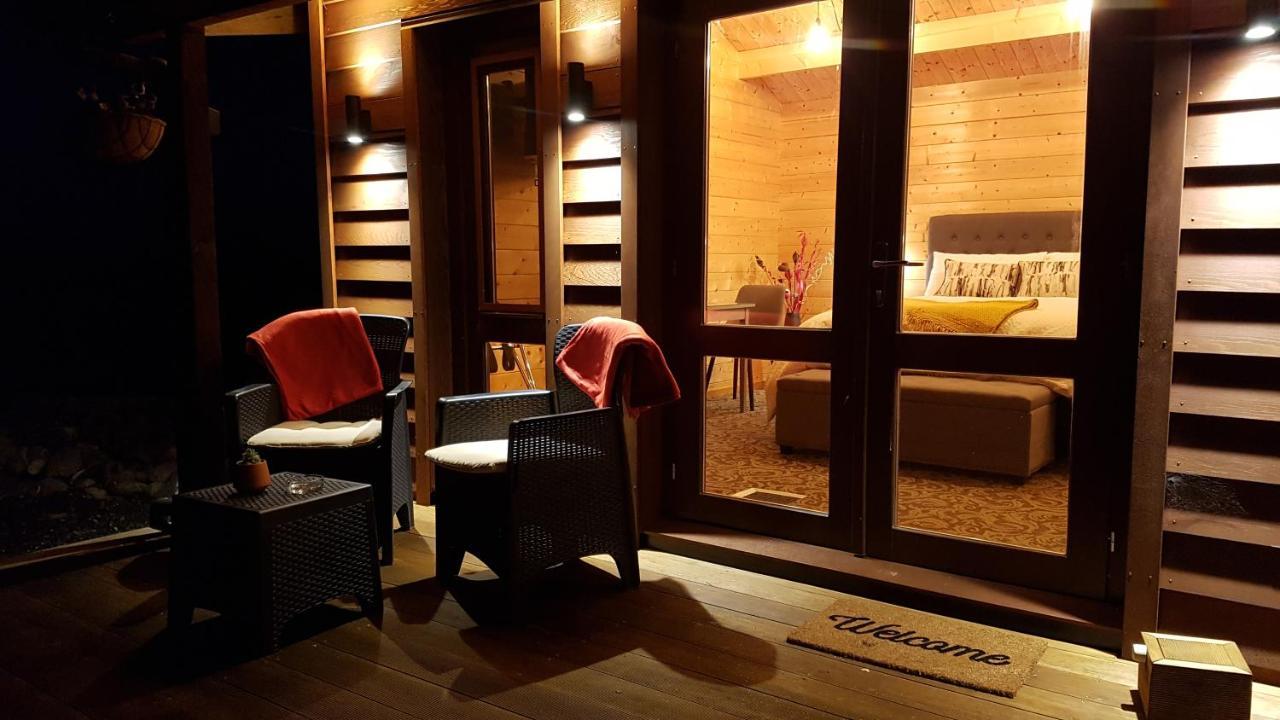 Cosy Cabin In The Paddocks - Breakfast Included Franz Josef Bagian luar foto