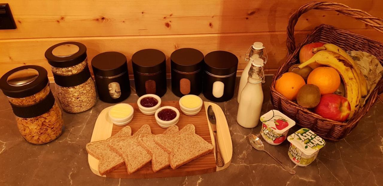Cosy Cabin In The Paddocks - Breakfast Included Franz Josef Bagian luar foto